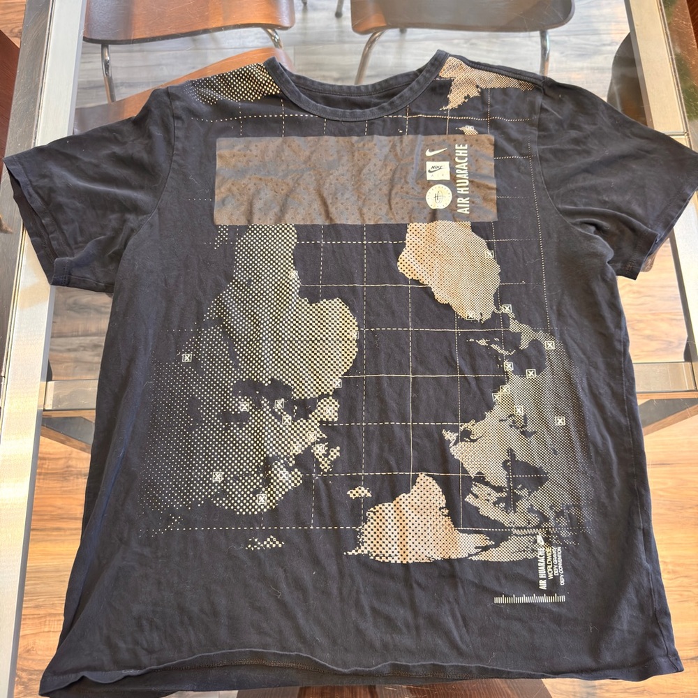 Nike Air Hurrache Black and gray Athletic Tee
